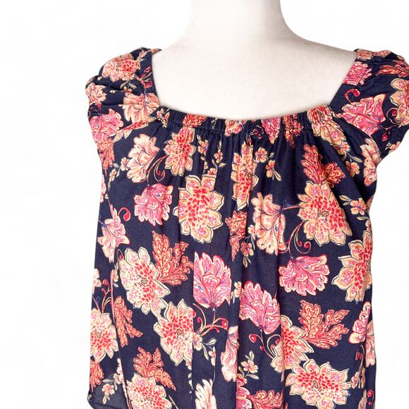 Old Navy Floral Print Tie-Back Short Sleeve Swing Top Small - Picture 5 of 8